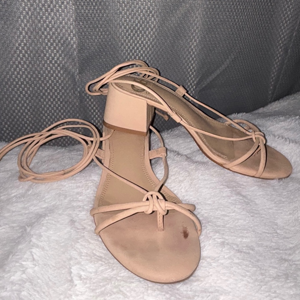 Gianni Bini sandals